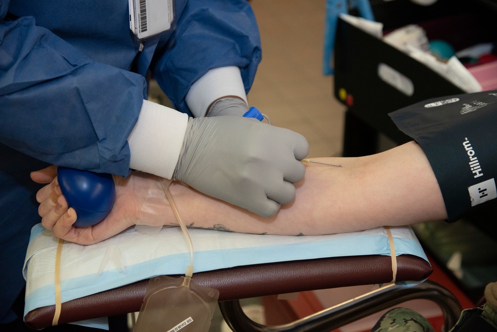 Walter Reed Holds a Blood Drive