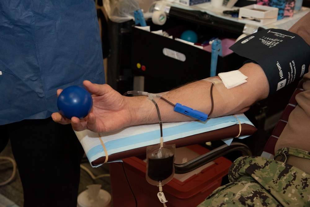 Walter Reed Holds a Blood Drive