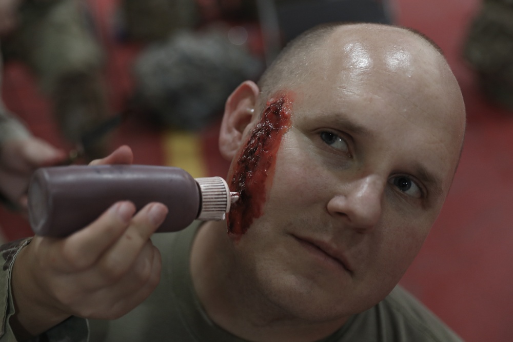 Army Reserve medics train with special effects makeup