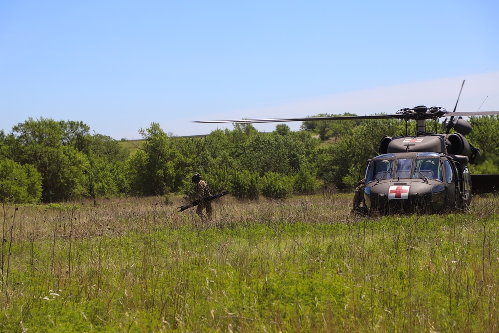 Field exercise promotes cooperation between military branches