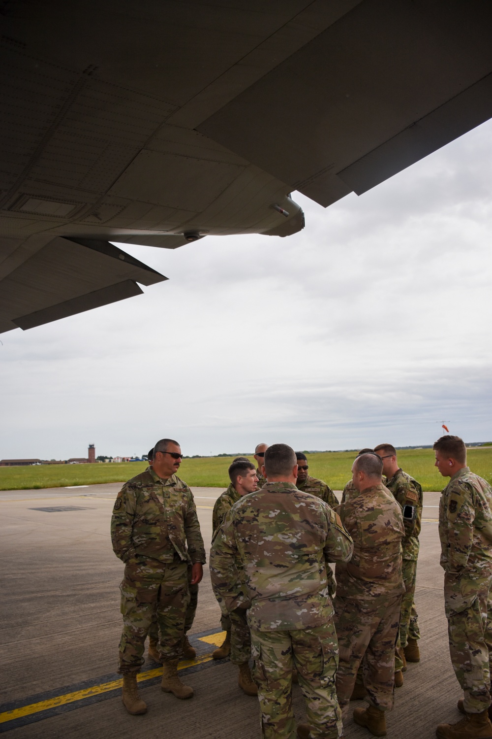 442d POL receives FARP training at RAF Mildenhall