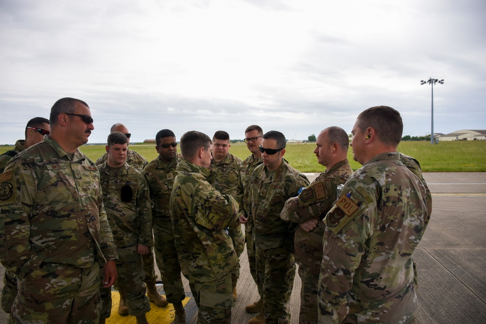 442d POL receives FARP training at RAF Mildenhall