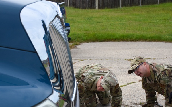 442d vehicle ops trains on rescuing stranded vehicles