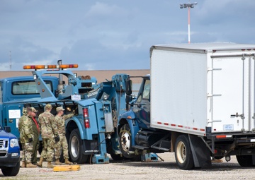 442d vehicle ops trains on rescuing stranded vehicles