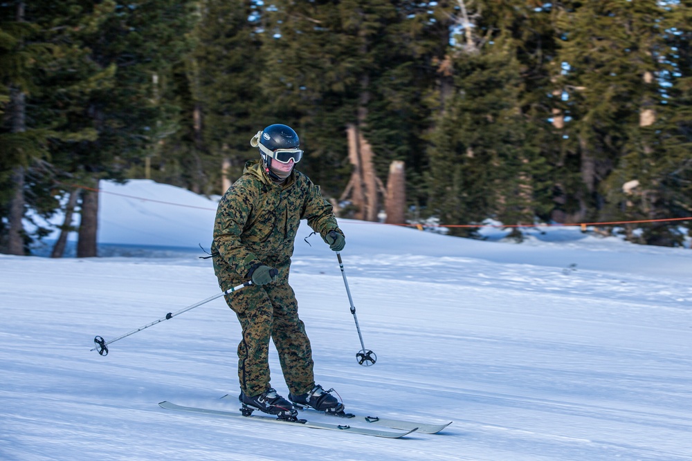 Bridgeport Marines learn downhill skiing techniques