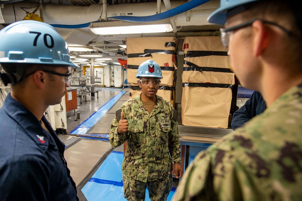 USS Carl Vinson (CVN 70 Sailors Work In-Port