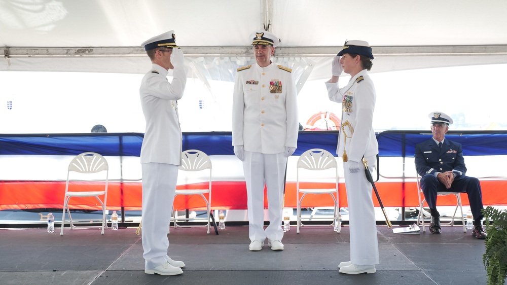 Coast Guard Sector Virginia holds Change-of-Command Ceremony in Portsmouth, Virginia