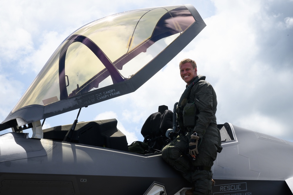 Pre-flight operations during Valiant Shield 22