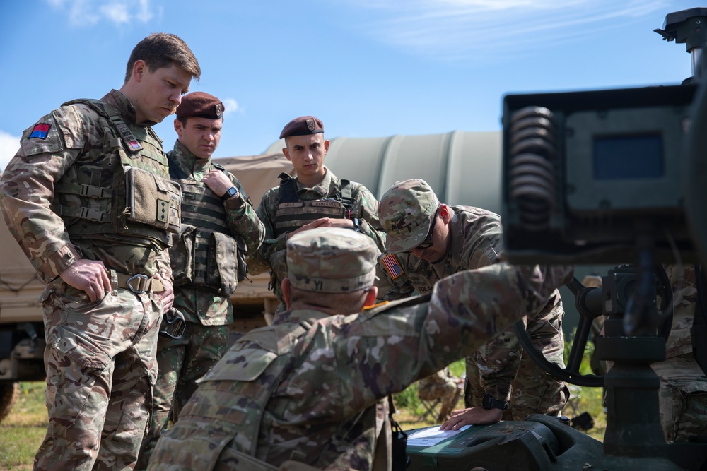 Washington Army National Guard soldiers conduct howitzer familiarization classes for foreign partners