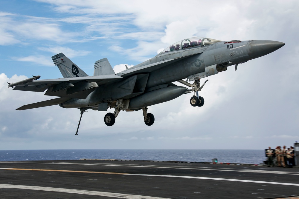 Abraham Lincoln conducts flight operations