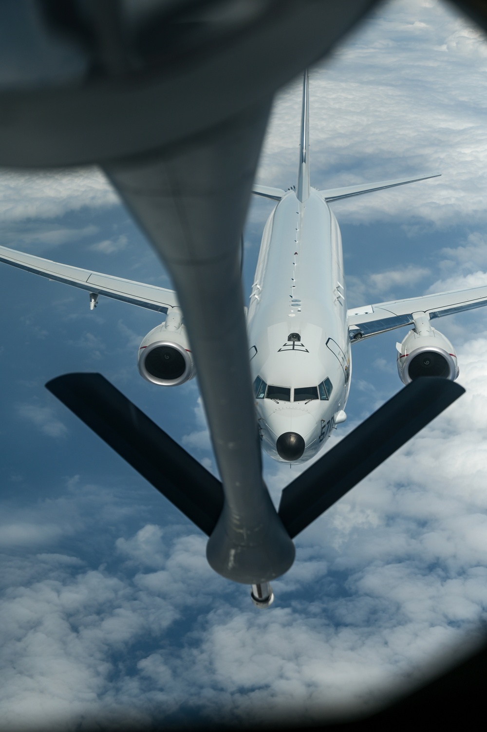 909th refuels Navy P-8 Poseidon