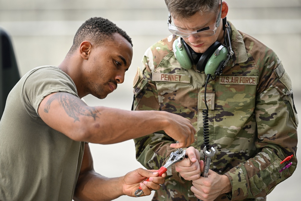 909th refuels the fight