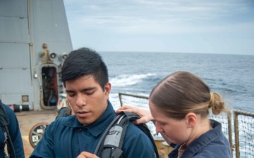 USS Jason Dunham (DDG 109) Conducts an In-Port Emergency Team Drill