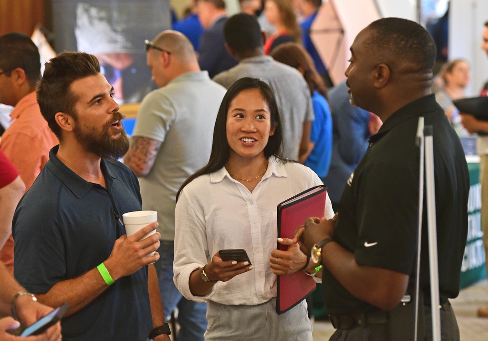 Hiring Our Heroes hosts Career Summit at JB Charleston