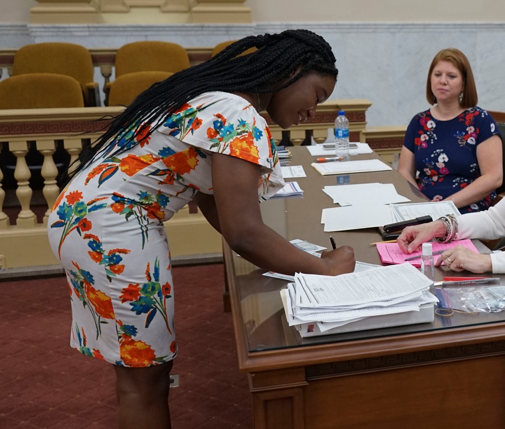 Pa. National Guard Soldier becomes a U.S. Citizen