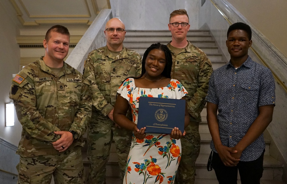 Pa. National Guard Soldier becomes a U.S. Citizen