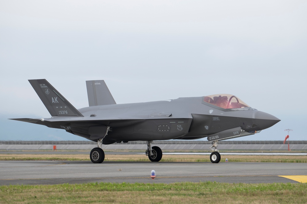 Eielson Airmen, F-35s tackle ACE training at Iwakuni