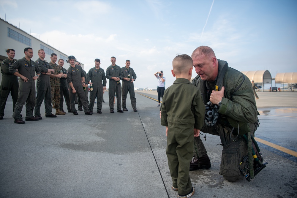 Lt. Col. Wyrsch Final Flight with VMFA-242