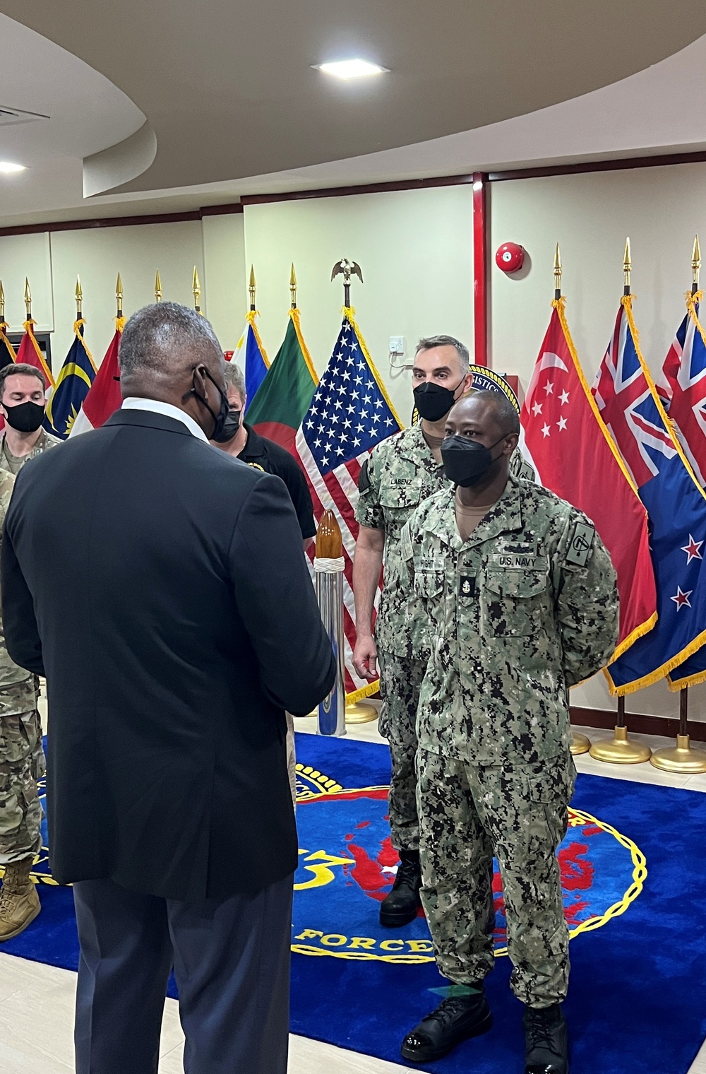 DESRON 7 Chief meets SECDEF