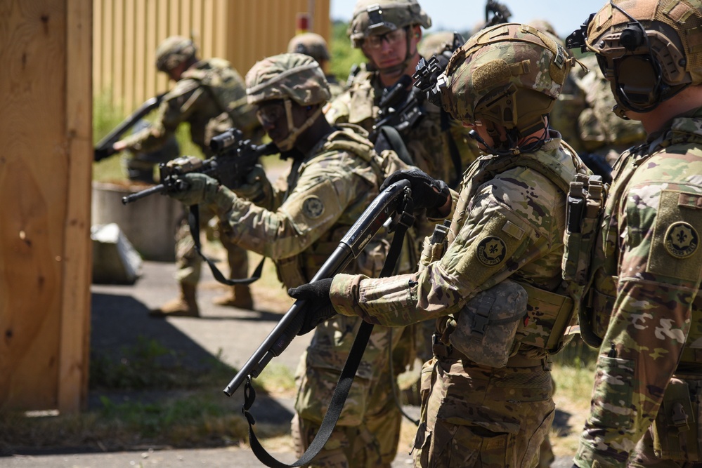 B Trp Platoon demolition breaching range