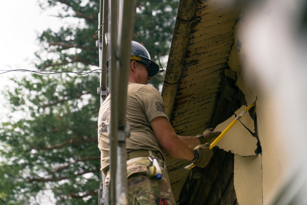 110th Civil Engineers demo wall siding during Japan DFT