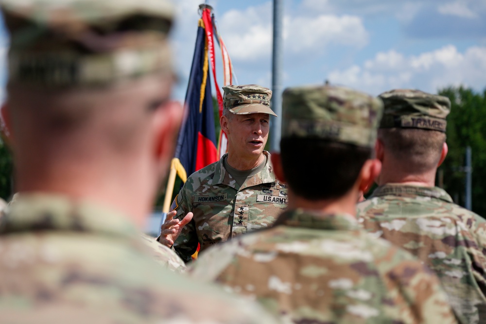 DVIDS - Images - Hokanson Visits Guardsmen Training With Ukraine Troops ...