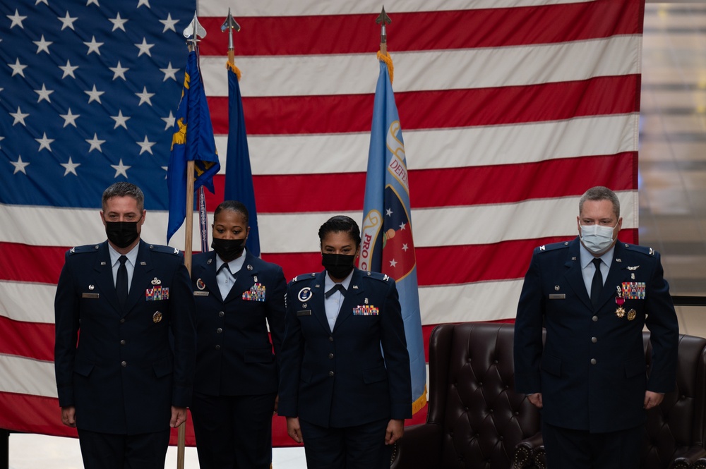 87 MDG welcomes new commander during change of command