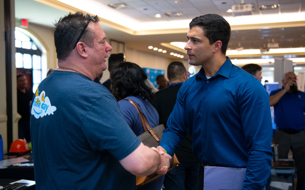Hiring Our Heroes hosts Career Summit at JB Charleston