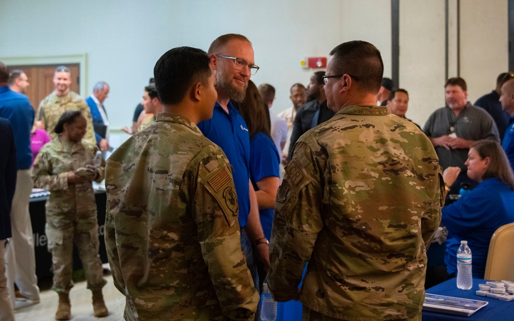 Hiring Our Heroes hosts Career Summit at JB Charleston