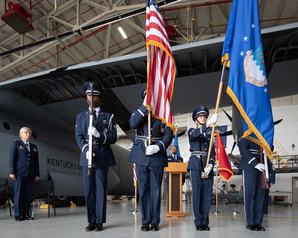 University of Louisville honors Kentucky Air Guardsmen during U of