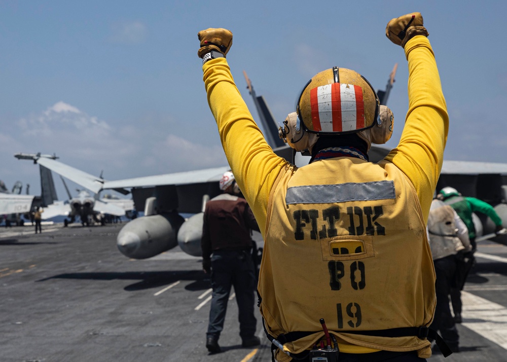 Flight Operations Aboard USS George H.W. Bush (CVN 77)