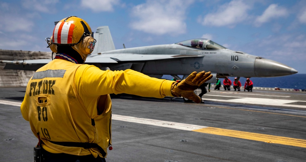 Flight Operations Aboard USS George H.W. Bush (CVN 77)