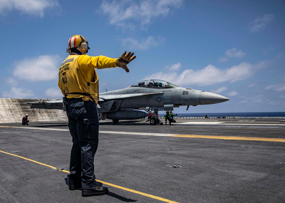 Flight Operations Aboard USS George H.W. Bush (CVN 77)