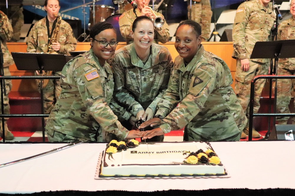 Hundreds celebrate Army’s 247th birthday during Fort McCoy celebration