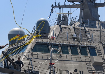 Naval Submarine Base New London (SUBASE) visited by Littoral Combat Ship USS Minneapolis-Saint Paul (LCS 21)