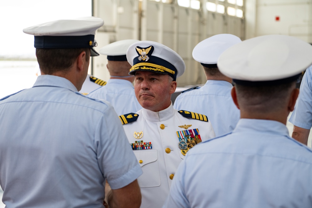 Coast Guard Air Station San Francisco welcomes new commanding officer