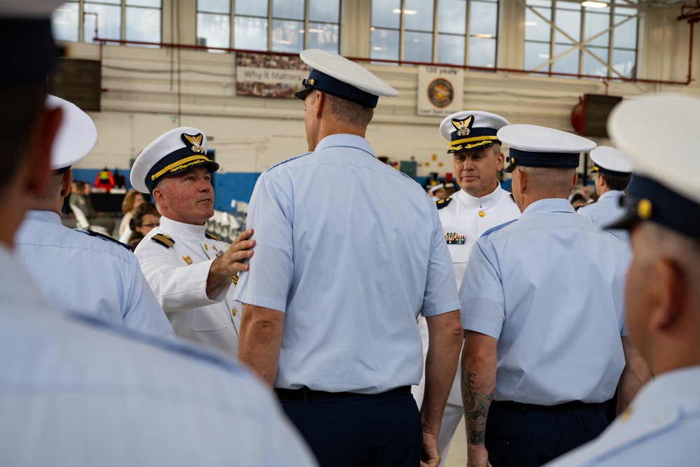 Coast Guard Air Station San Francisco welcomes new commanding officer