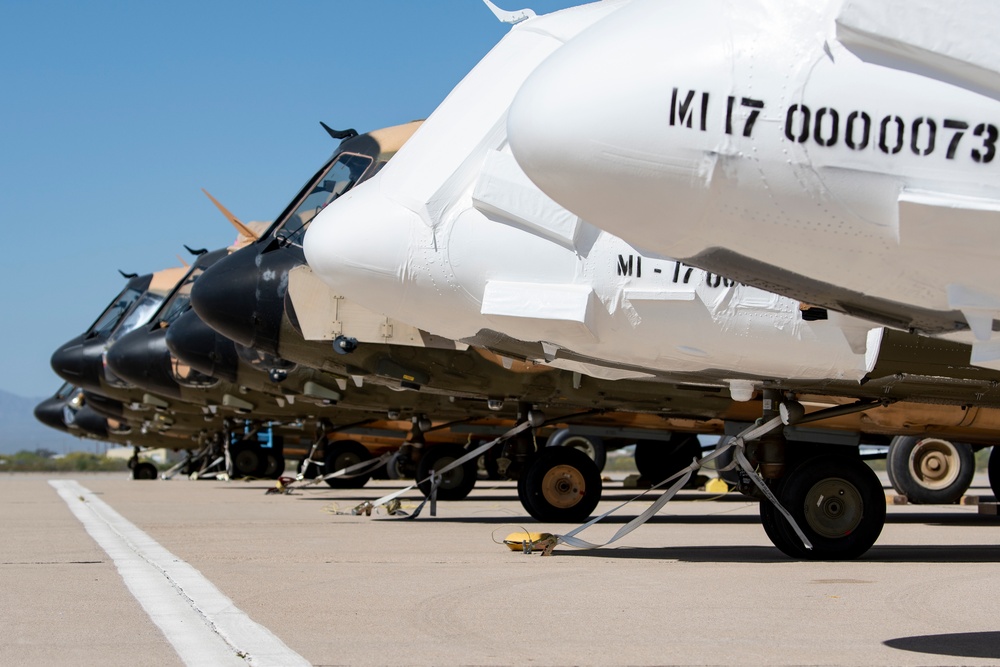 Mi-17 helicopters transport