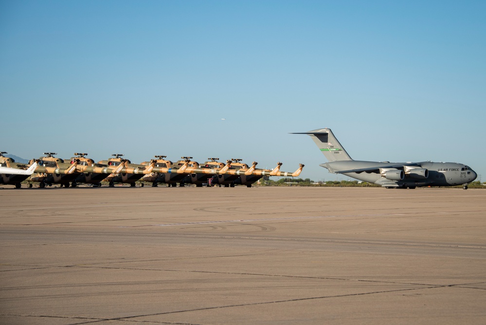 Mi-17 helicopters transport