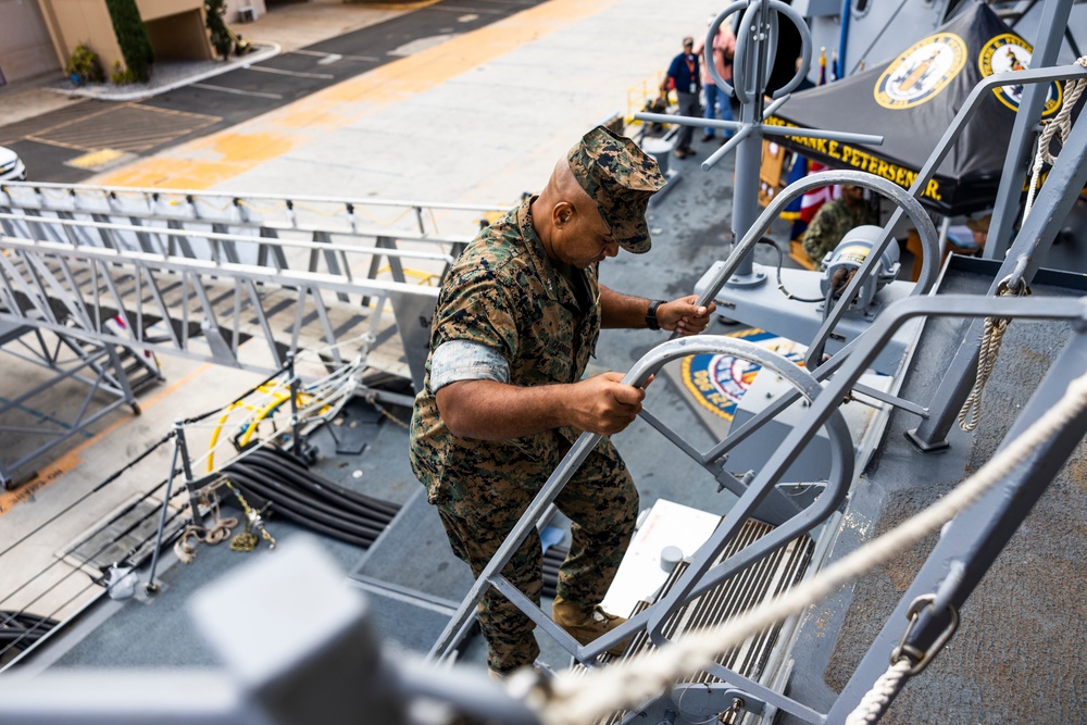 Major General Cavanaugh visits USS Frank E. Petersen, Jr. (DDG-121)