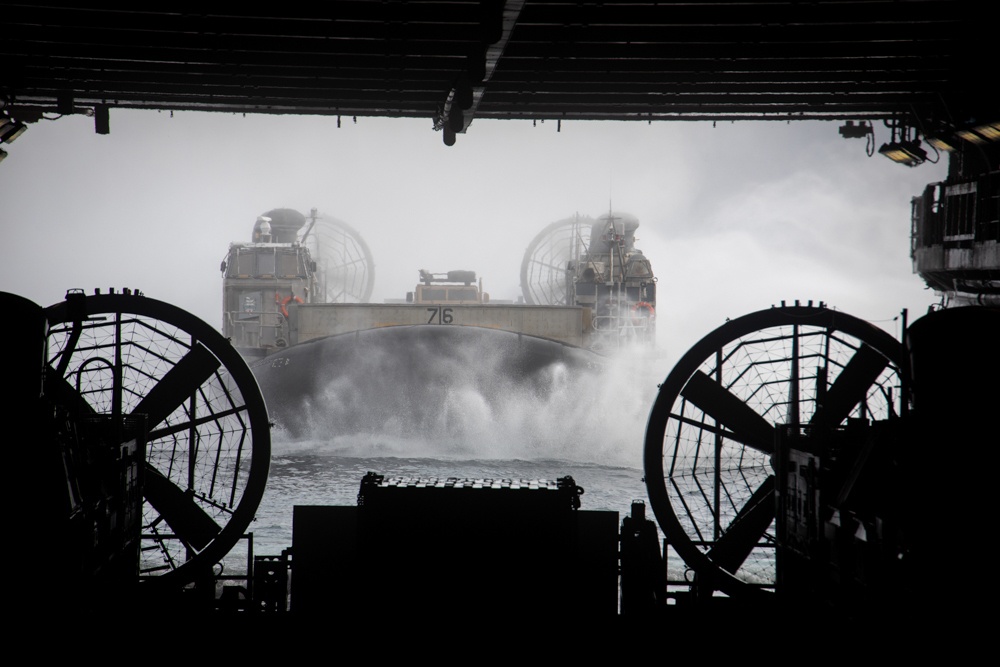 MAGTF-7: In-stream onload aboard the USS Essex (LHD2)