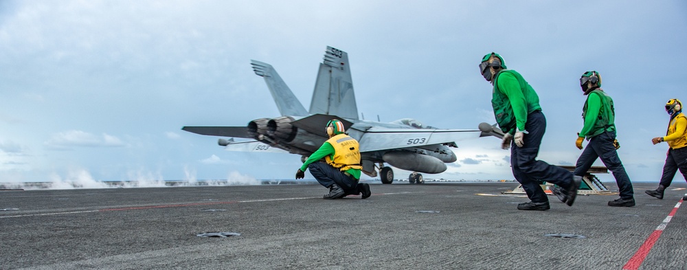 USS Ronald Reagan (CVN 76) conducts flight operations