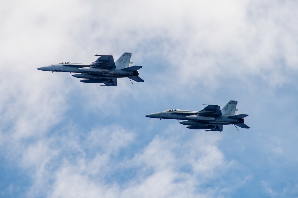 USS Ronald Reagan (CVN 76) conducts flight operations