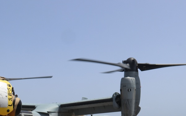 USS Carter Hall Works with VMM 266 During Exercise Caraibes 2022