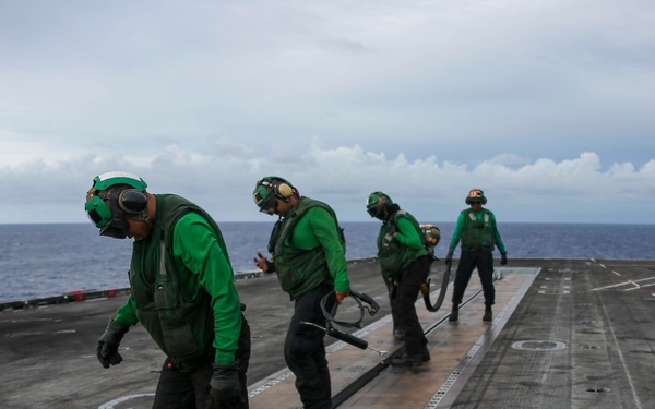 Abraham Lincoln conducts flight operations