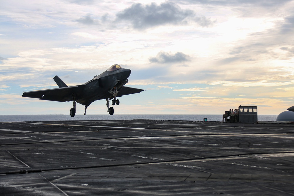 Abraham Lincoln conducts flight operations