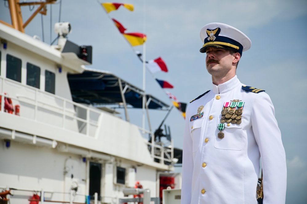 Coast Guard lieutenant promoted