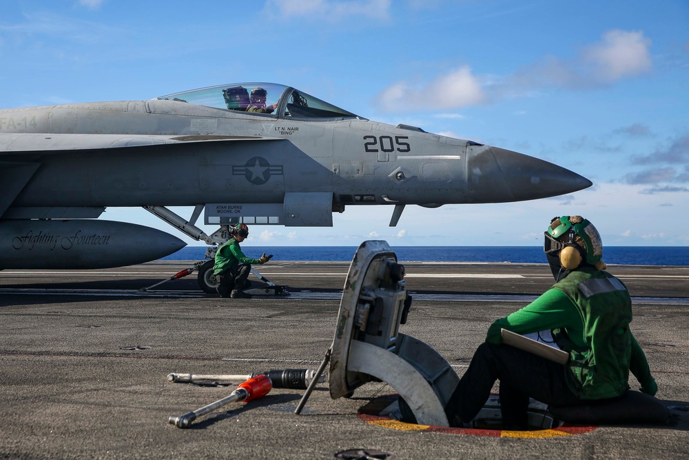 Abraham Lincoln conducts flight operations