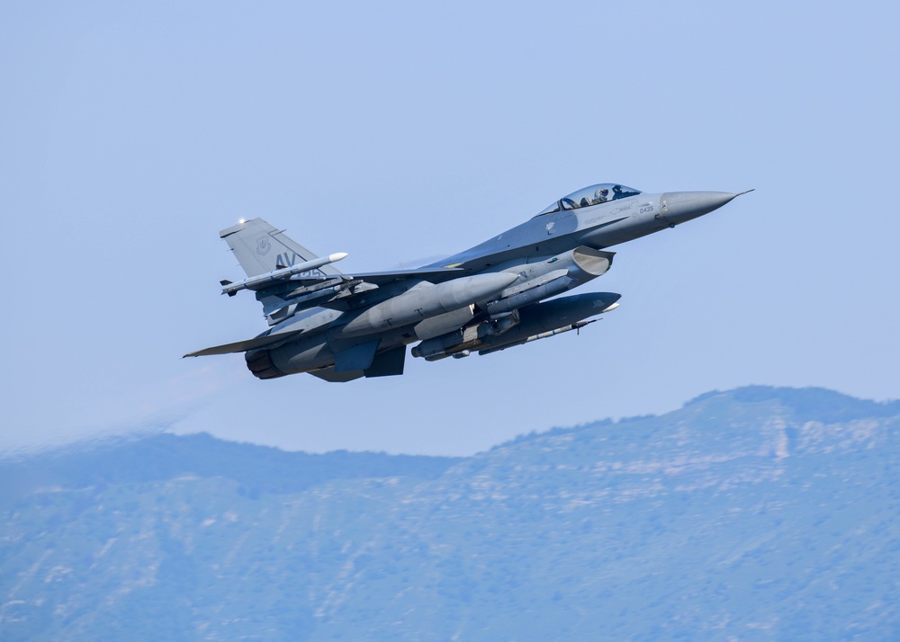 555th FS F-16 take offs