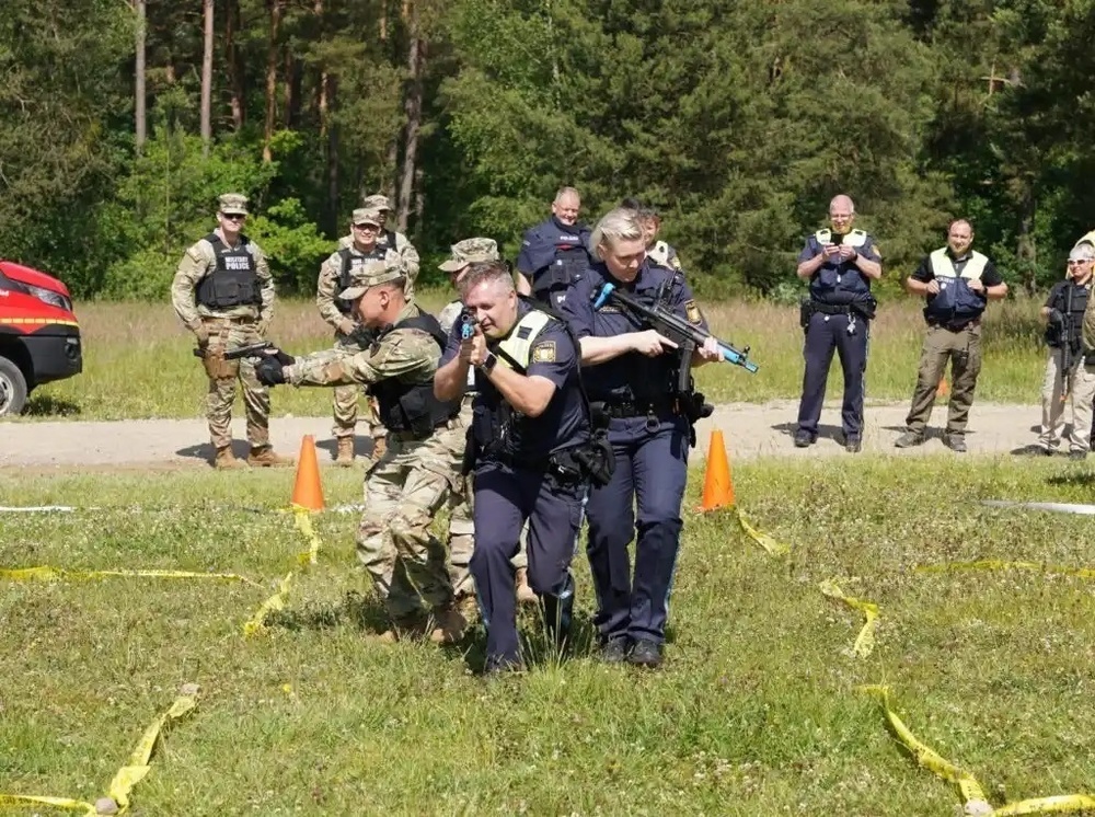 Joint training event strengthens partnership between German, American police